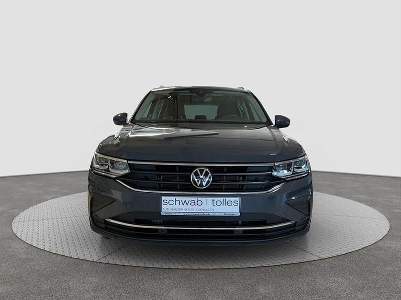 Gebraucht VW Tiguan Life 150 PS (110 kW) 2023 Grau SUV