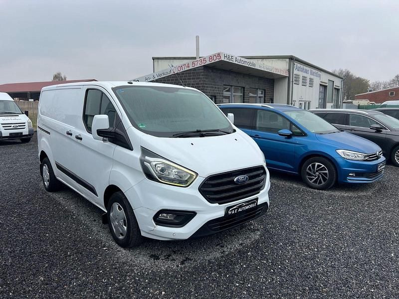 Gebraucht Ford Transit Custom 105 PS (77 kW) 2019 Weiß Van / Kleinbus