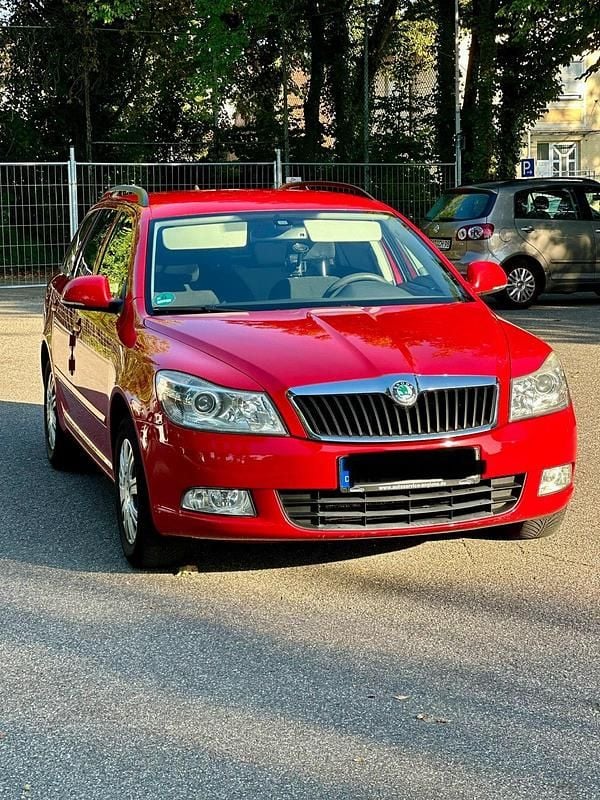 Gebraucht 2010 Skoda Octavia Kombi | 3.100 € (Guter Preis) - Bild 1/4