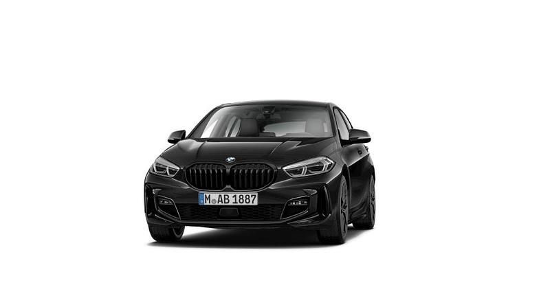 Gebraucht BMW 118 Shadowline 136 PS (100 kW) 2026 Kleinwagen