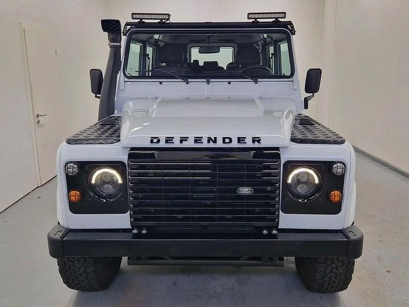 Weiß Gebraucht 2011 Land Rover Defender S SUV | 11.000 € - Bild 1/4
