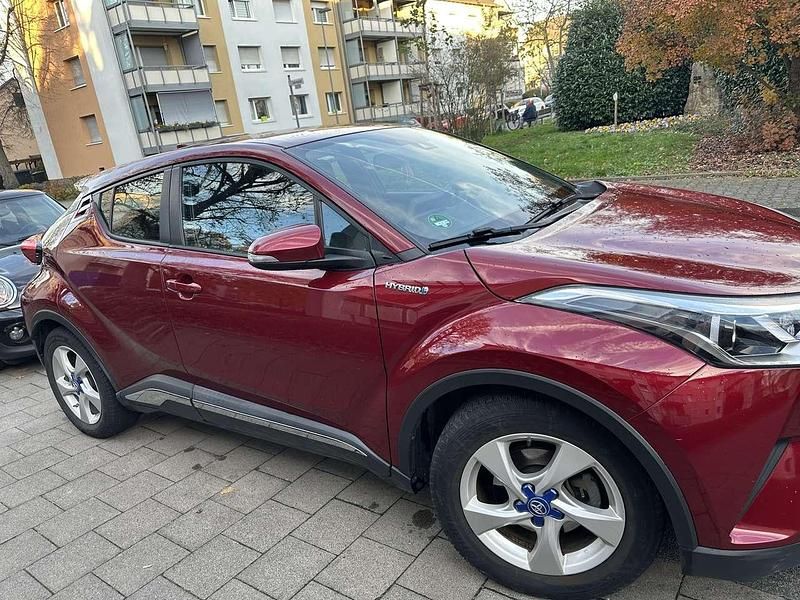 Rot Gebraucht 2017 Toyota C-HR SUV | 14.500 € (Superpreis) - Bild 1/4