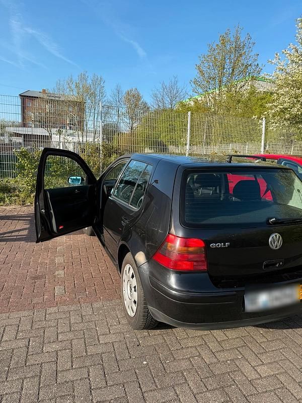 Gebraucht VW Golf 75 PS (55 kW) 2001 Schwarz Coupé