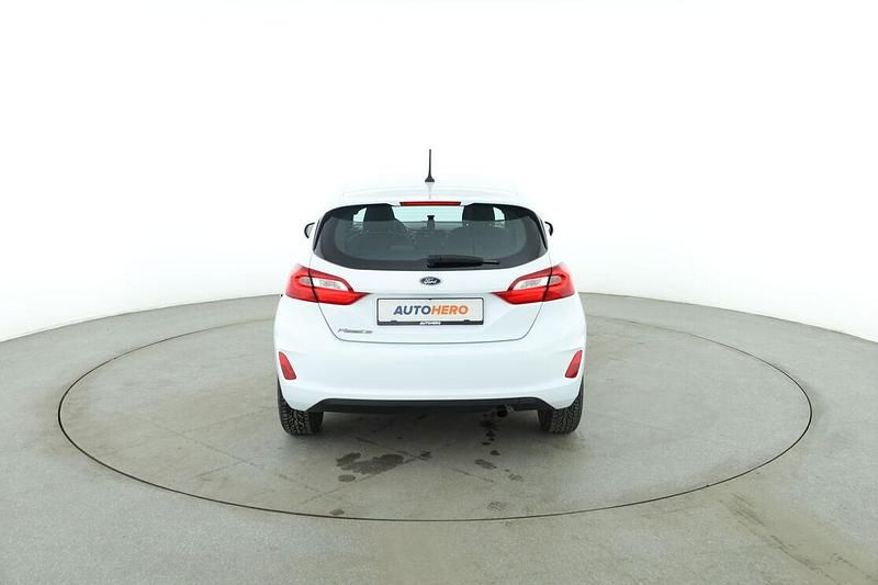 Gebraucht Ford Fiesta Trend 2018 Weiß Kleinwagen