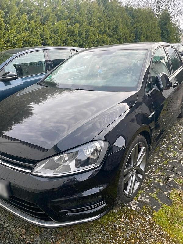 Gebraucht VW Golf VII Cup 122 PS (89 kW) 2014 Schwarz Limousine