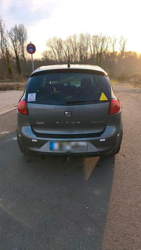 Gebraucht Seat Altea 105 PS (77 kW) 2012 Grau Limousine