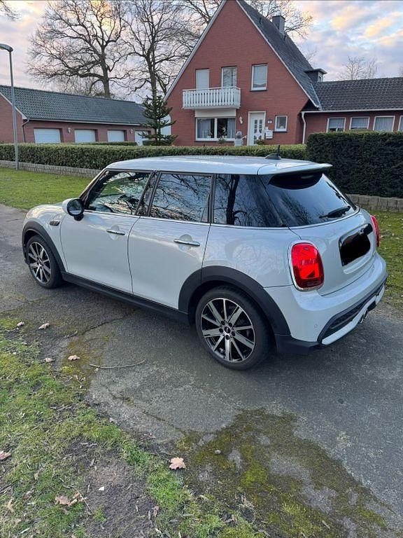 Gebraucht Mini Cooper S 178 PS (130 kW) 2023 Weiß Kleinwagen