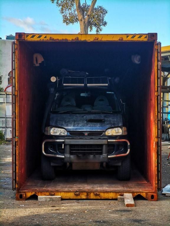 Gebraucht Mitsubishi L400 190 PS (139 kW) 1996 Schwarz SUV