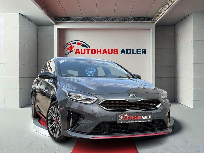 Grau Gebraucht 2021 Kia ProCeed GT-Line Kleinwagen | 23.990 € (Fairer Preis) - Bild 1/4