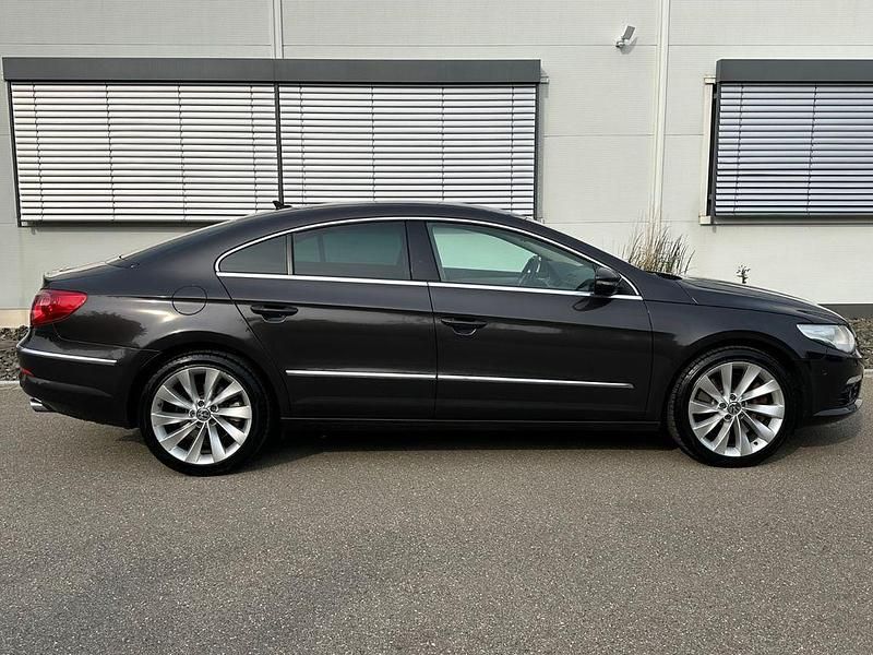 Gebraucht VW Passat Exclusive 299 PS (219 kW) 2010 Braun Limousine