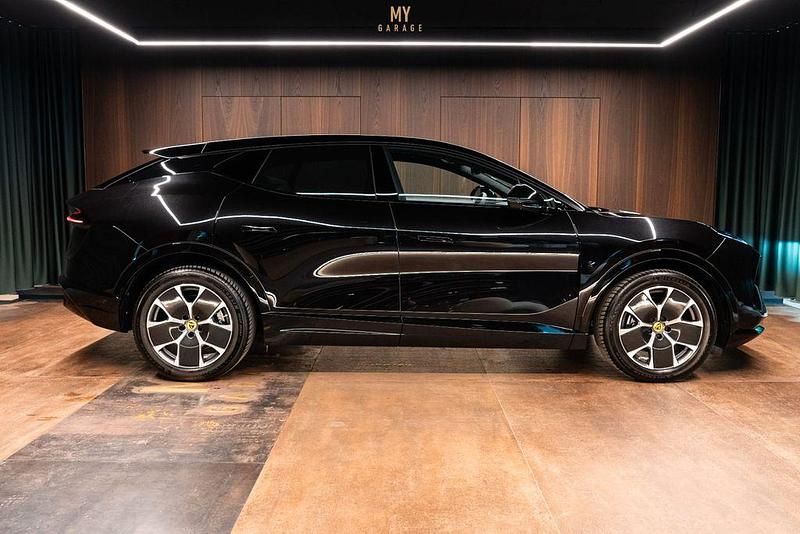 Schwarz Gebraucht 2024 Lotus Eletre SUV | 87.389 € - Bild 1/4
