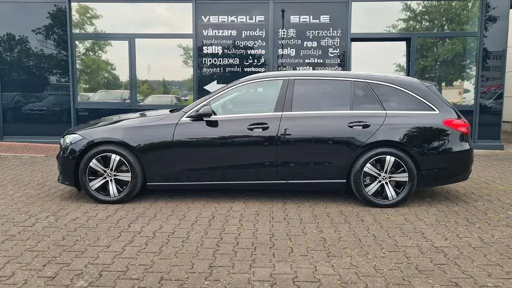Gebraucht Mercedes 220 200 PS (147 kW) 2022 Schwarz Limousine