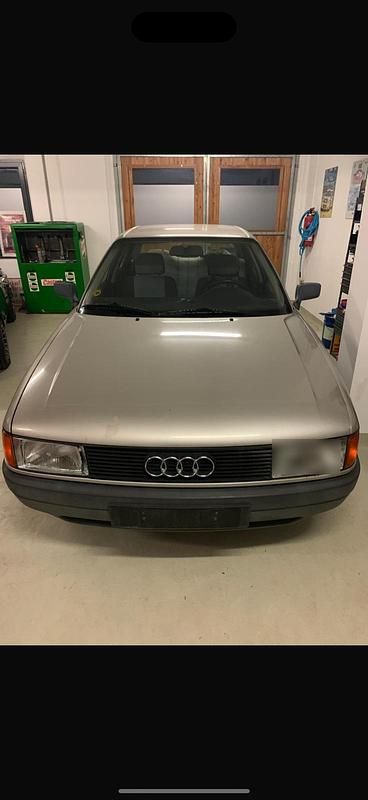 Gold Gebraucht 1988 Audi 80 Limousine | 2.300 € - Bild 1/4