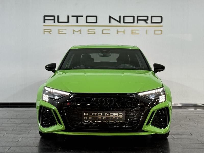 Gebraucht Audi RS3 Sport 400 PS (294 kW) 2022 Grün Limousine