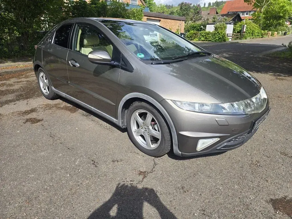 Gebraucht Honda Civic Executive 140 PS (102 kW) 2007 Braun Limousine