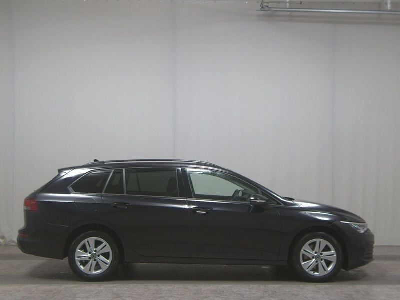 Schwarz Gebraucht 2021 VW Golf VIII Pro Kombi | 15.780 € (Guter Preis) - Bild 1/4