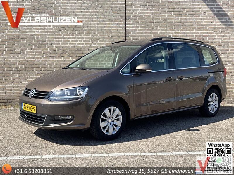 Braun Gebraucht 2011 VW Sharan Comfortline Van / Kleinbus | 8.950 € (Teuer) - Bild 1/4