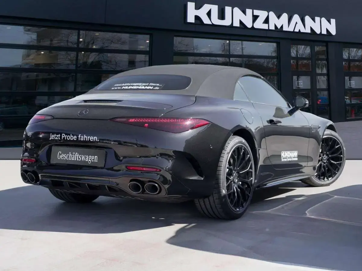 Gebraucht Mercedes SL43 AMG AMG 421 PS (309 kW) 2026 Obsidianschwarz metallic Cabrio