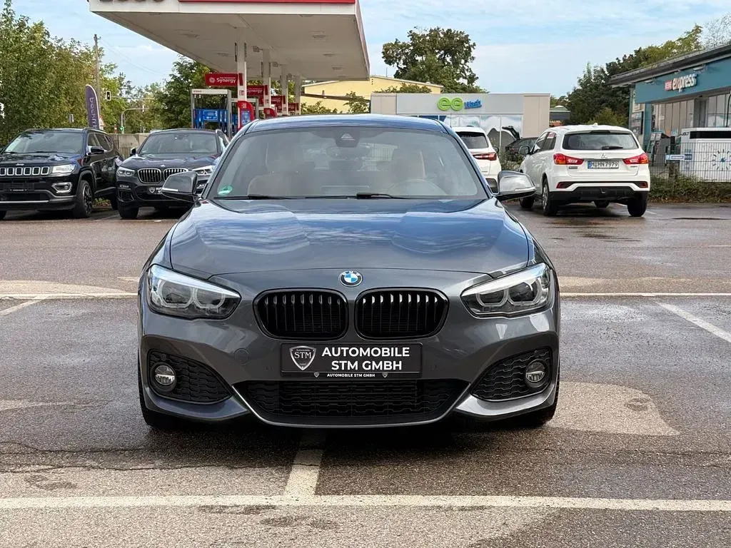 Gebraucht BMW 125 M Sport 224 PS (164 kW) 2018 Grau Limousine
