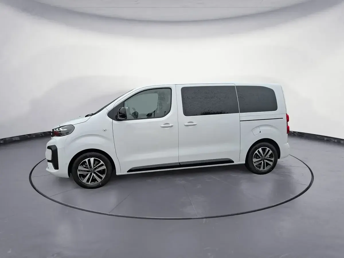 Neu Peugeot Traveller 179 PS (131 kW) 2026 Kaolinweiß Van / Kleinbus