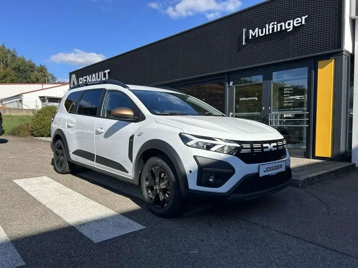 Gebraucht Dacia Jogger Extreme 141 PS (103 kW) 2025 Weiß Van / Kleinbus