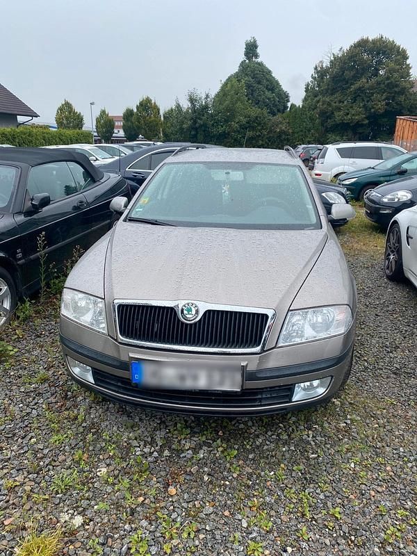 Gebraucht Skoda Octavia 115 PS (84 kW) 2008 Grau Kombi