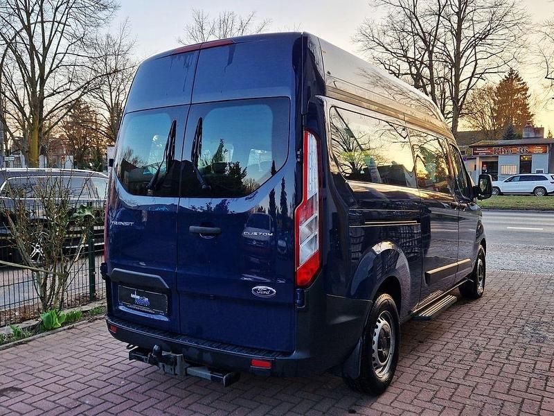 Gebraucht Ford Tourneo 131 PS (96 kW) 2020 Blazerblau Van / Kleinbus