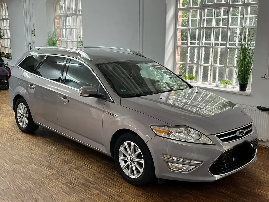 Gebraucht Ford Mondeo Titanium 200 PS (147 kW) 2011 Silber Limousine