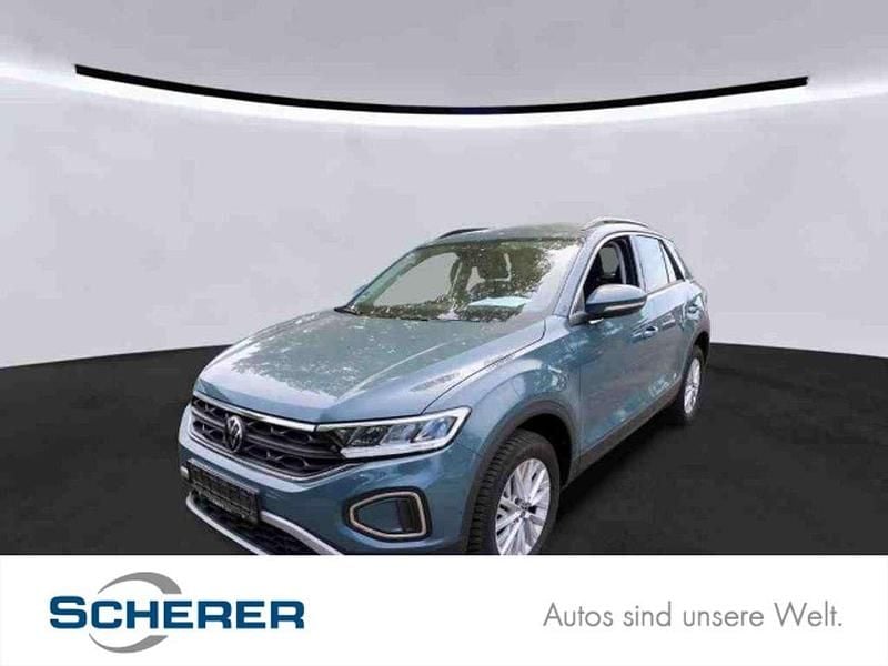 Petroleum blue metallic (metallic) Gebraucht 2022 VW T-Roc Life SUV | 23.930 € (Superpreis) - Bild 1/4