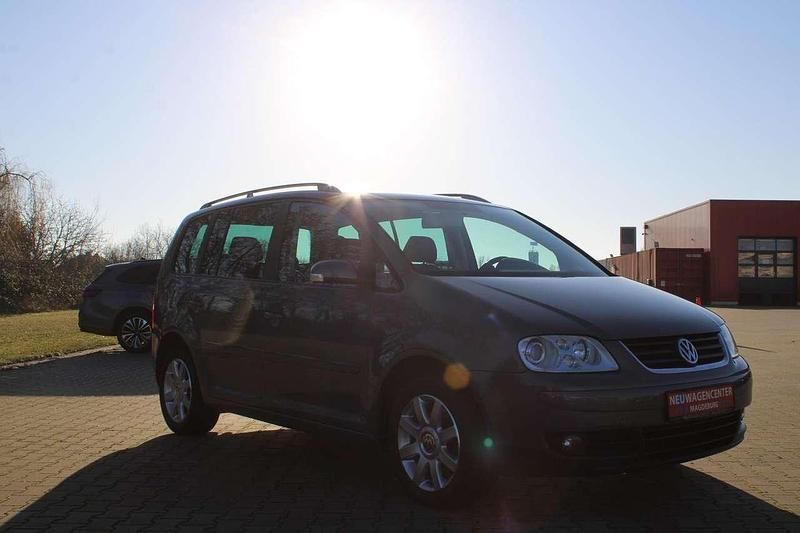 Gebraucht VW Touran S 140 PS (102 kW) 2006 Bambus grey metallic Van / Kleinbus
