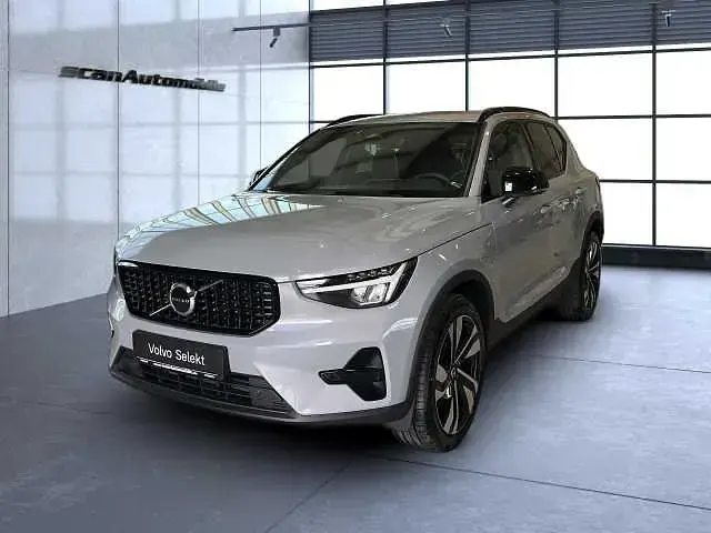 Gebraucht Volvo XC40 145 PS (106 kW) 2023 SUV