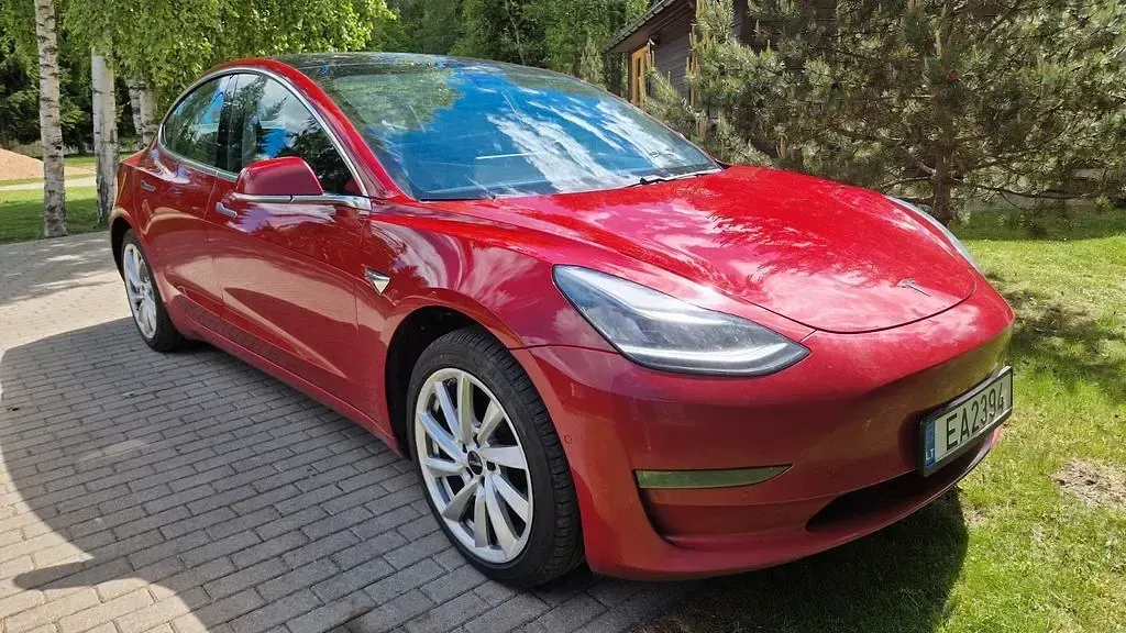 Gebraucht Tesla Model 3 191 kW (261 PS) 2018 Rot Limousine