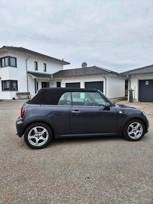 Gebraucht Mini Cooper Cabriolet 122 PS (89 kW) 2012 Grau Cabrio