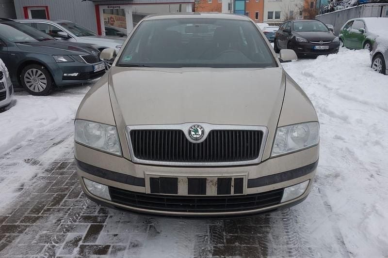 Gebraucht Skoda Octavia Ambiente 102 PS (75 kW) 2005 Beige Limousine