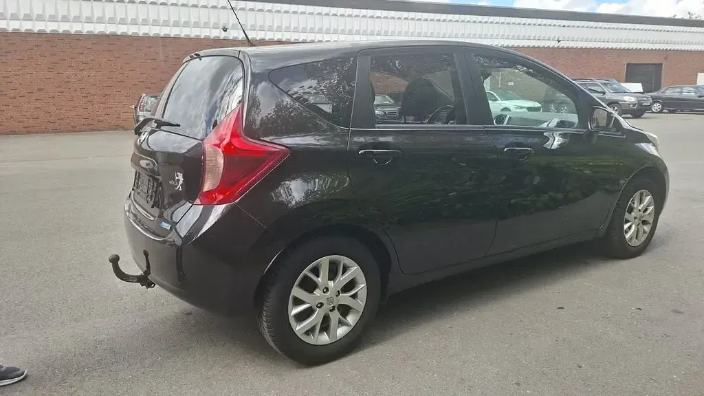 Gebraucht Nissan Note Acenta 80 PS (58 kW) 2014 Schwarz Kleinwagen