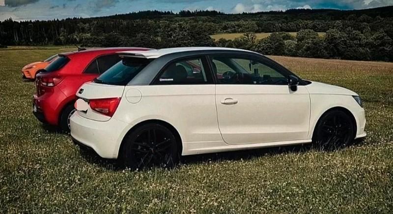 Gebraucht Audi A1 105 PS (77 kW) 2011 Weiß Kleinwagen