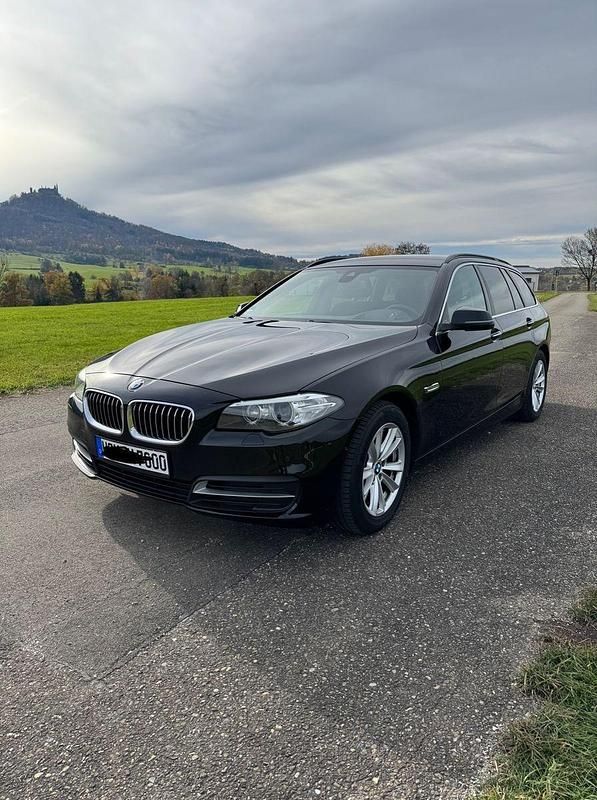 Schwarz Gebraucht 2013 BMW 520 Kombi | 12.300 € (Fairer Preis) - Bild 1/4