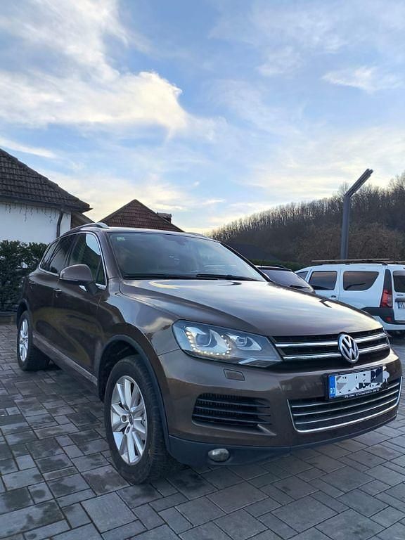 Gebraucht VW Touareg 239 PS (175 kW) 2011 Braun SUV