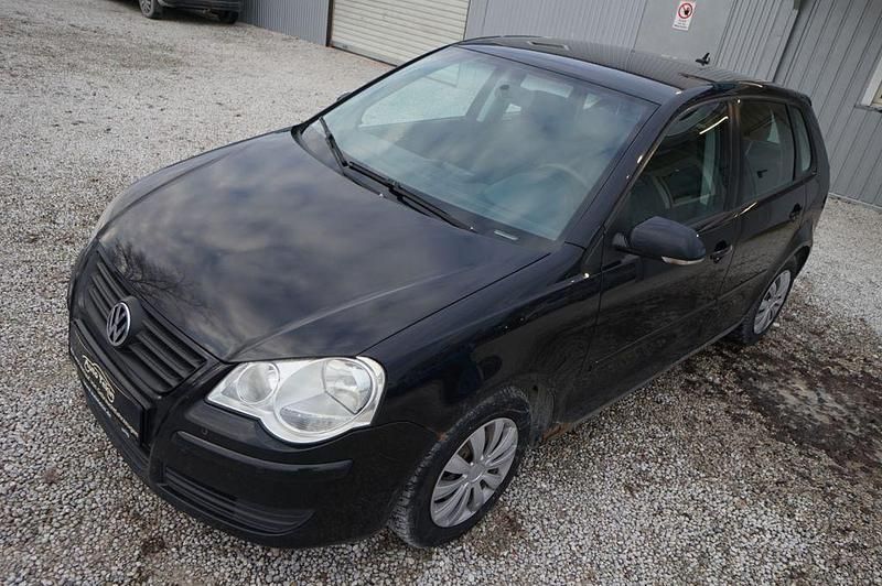 Gebraucht VW Polo Trendline 69 PS (50 kW) 2007 Black magic perleffekt Kleinwagen