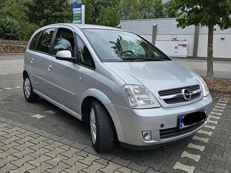 Silber Gebraucht 2005 Opel Meriva Edition Van / Kleinbus | 3.500 € (Teuer) - Bild 1/4