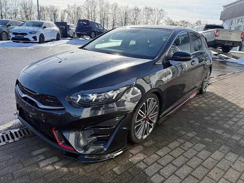 Gebraucht Kia Ceed GT Sport 204 PS (150 kW) 2022 (1k) zilinaschwarz met. Limousine