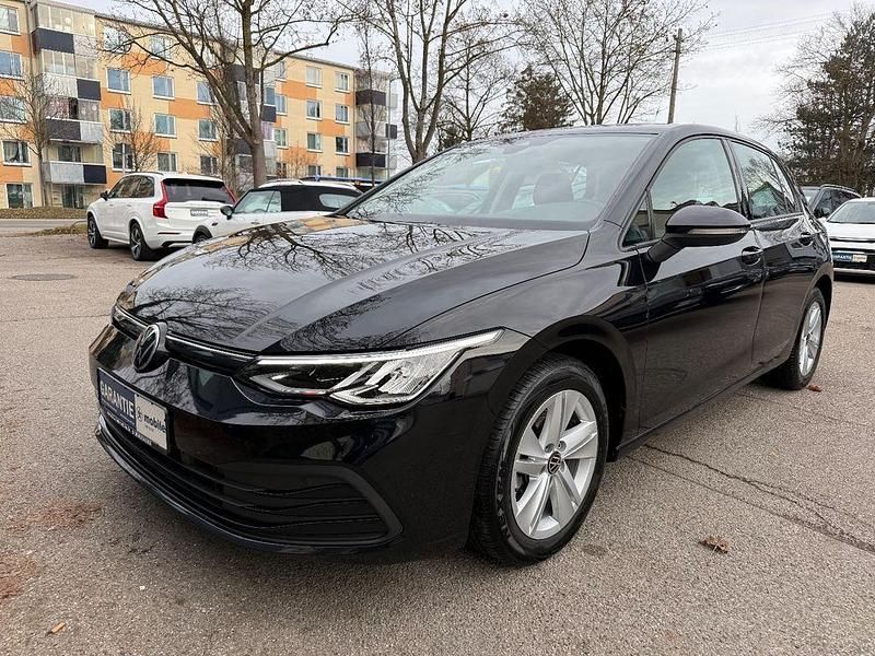 Gebraucht VW Golf VII Life 150 PS (110 kW) 2020 Schwarz Limousine