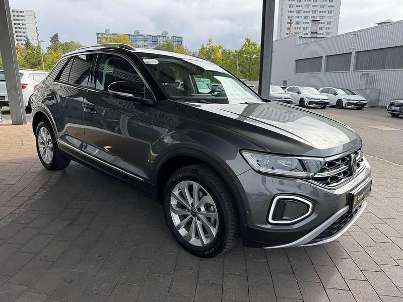Gebraucht VW T-Roc Style 150 PS (110 kW) 2024 Grau SUV