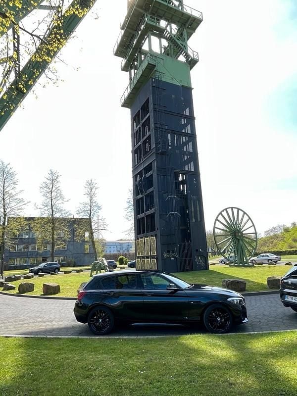 Schwarz Gebraucht 2019 BMW 118 M Sport Kleinwagen | 14.000 € (Superpreis) - Bild 1/4
