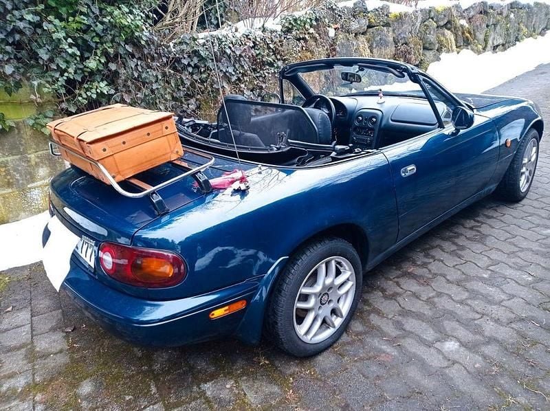 Gebraucht Mazda MX5 90 PS (66 kW) 1996 Blau Cabrio