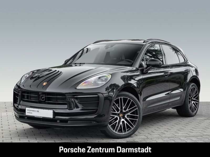 Tiefschwarzmetallic Gebraucht 2024 Porsche Macan SUV | 84.900 € (Teuer) - Bild 1/4