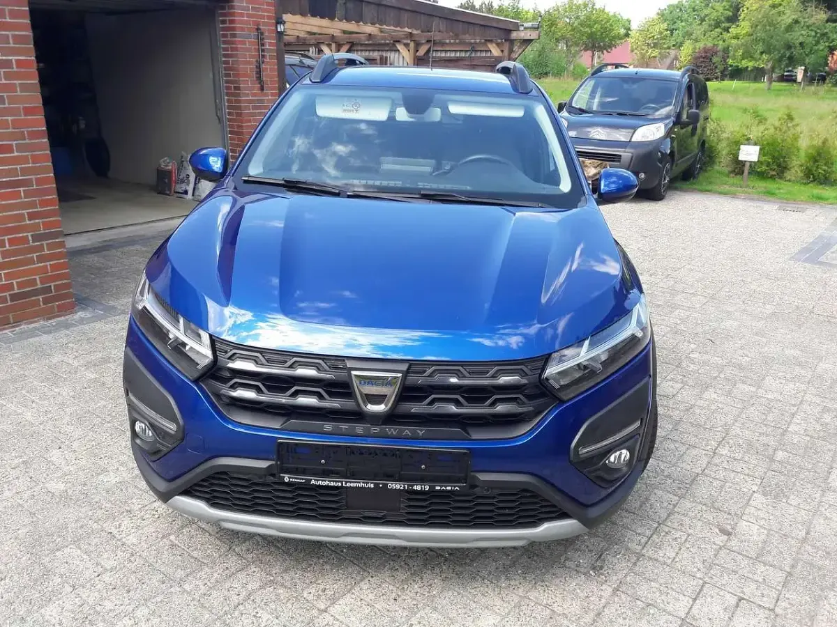 Gebraucht Dacia Sandero Comfort 91 PS (66 kW) 2021 Blau Kleinwagen