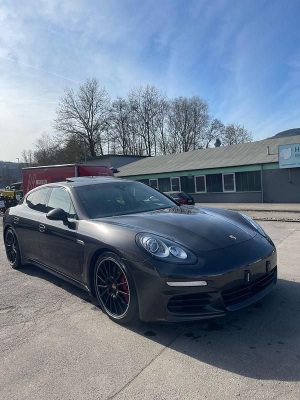 Grau Gebraucht 2015 Porsche Panamera Limousine | 23.500 € (Guter Preis) - Bild 1/4