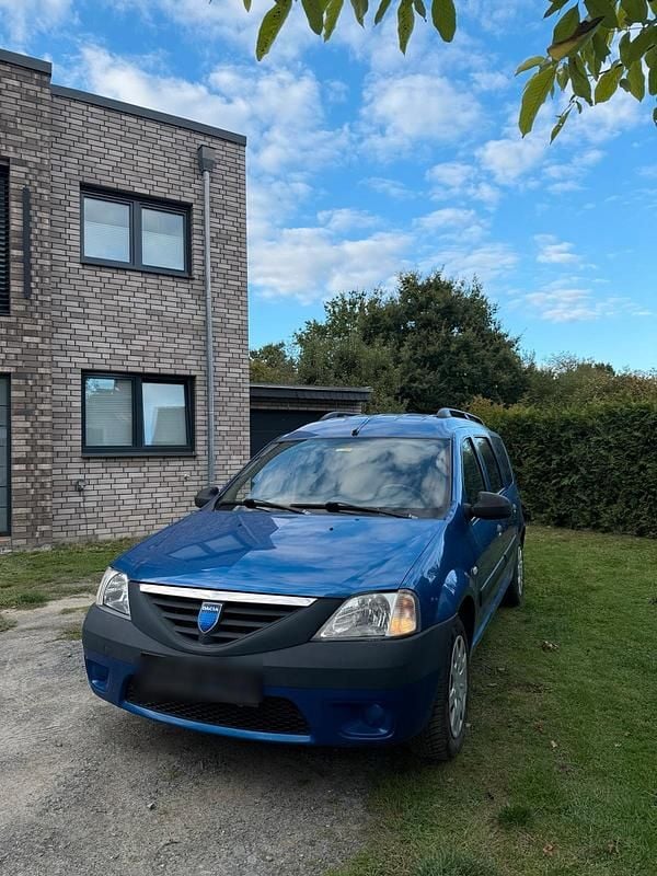 Blau Gebraucht 2007 Dacia Logan Limousine | 1.750 € (Fairer Preis) - Bild 1/4