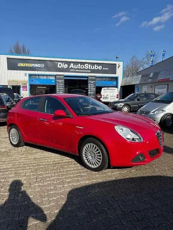 Gebraucht Alfa Romeo Giulietta Turismo 170 PS (125 kW) 2010 Rosso alfa Kleinwagen